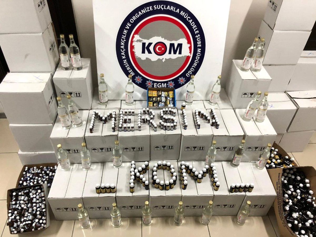 Mersin Polisinden Etil Alkol ve İçki Kiti Operasyonu