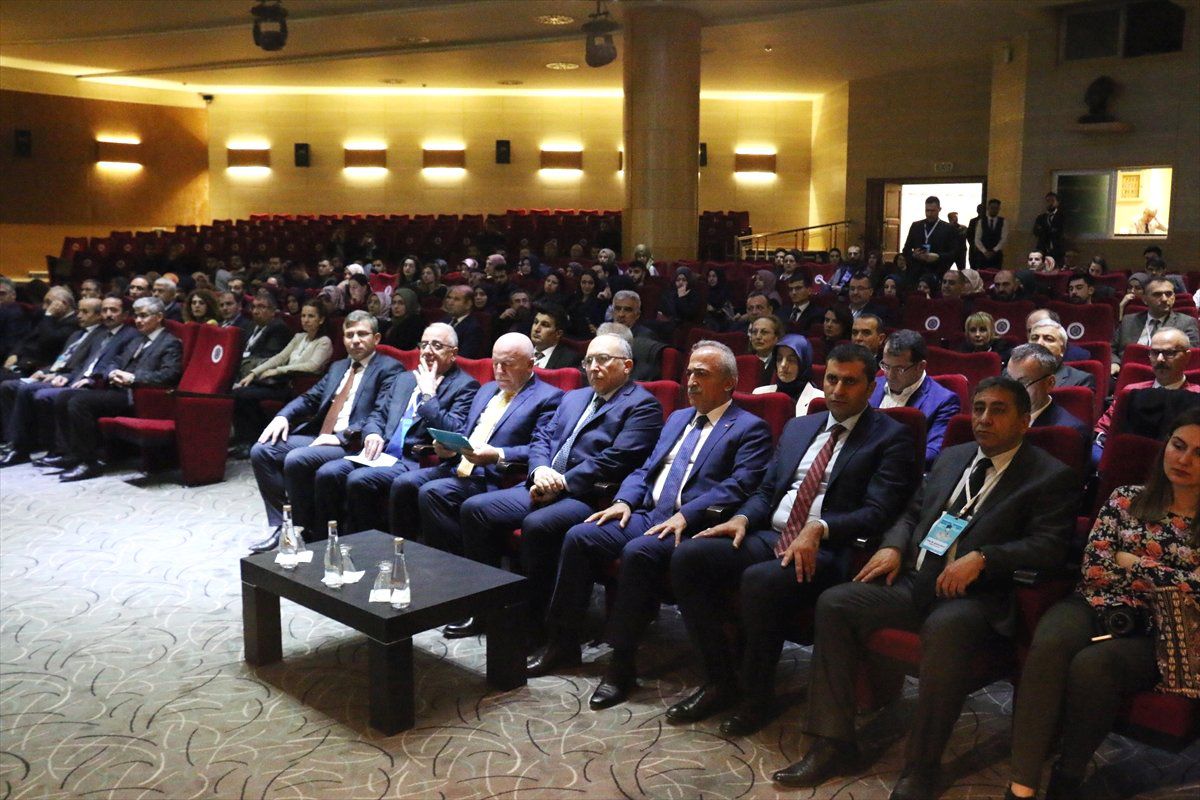 Mustafa Kemal Paşa\'nın Anadolu\'ya Geçişi ve Kongreler Uluslararası Sempozyumu