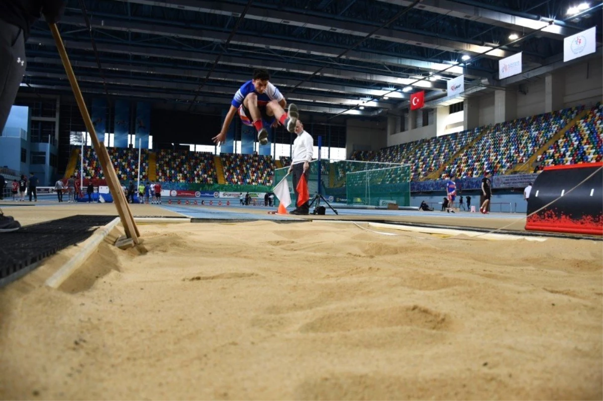 Puanlı Atletizm Yarışları Yapıldı