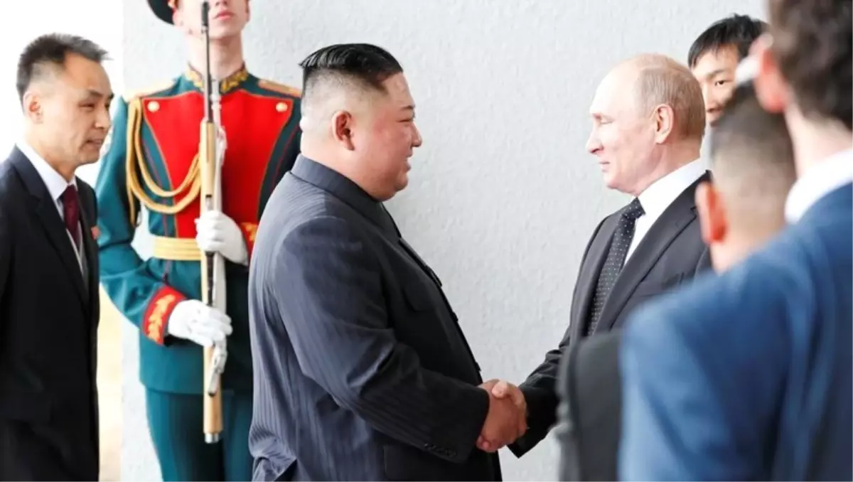 Rusya Devlet Başkanı Putin ile Kuzey Kore Lideri Kim Jong-un İlk Kez Bir Araya Geldi