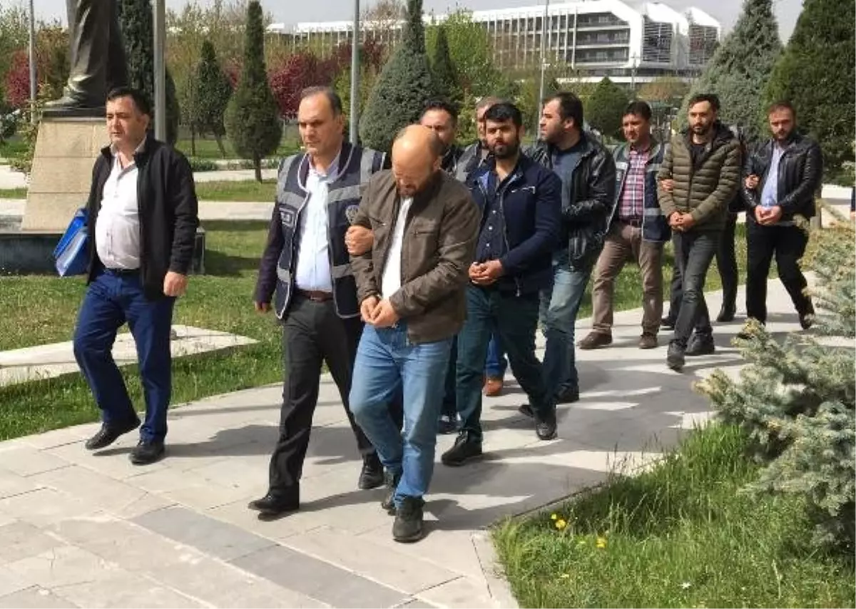 Sahte Site Üzerinden 1 Milyon Liralık Vurgun Yapan Şebeke Çökertildi