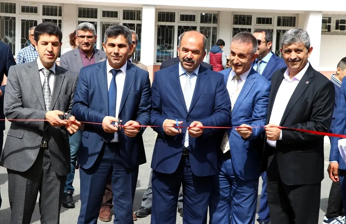 Tekirdağ\'da Tübitak Bilim Fuarı Açıldı