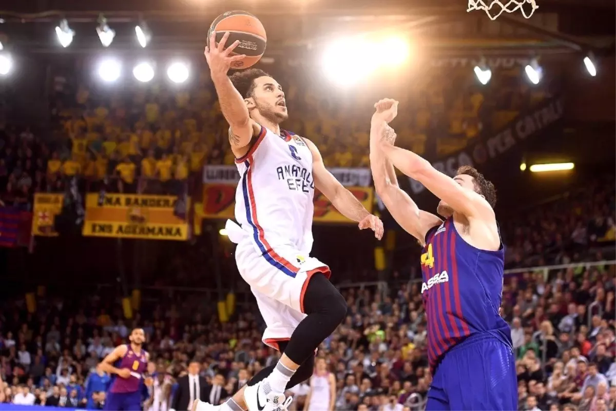 THY Euroleague\'de Play-off Üçüncü Maçların Mvp\'si Shane Larkin