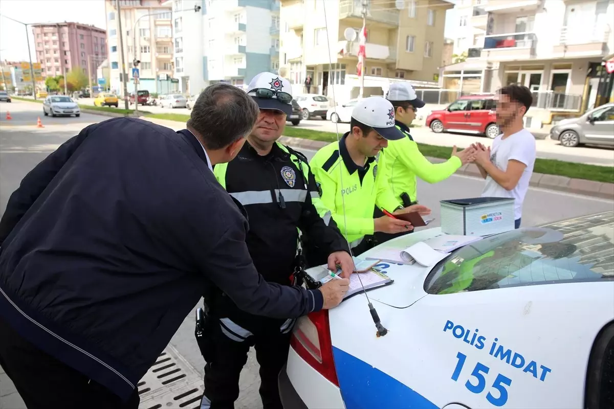 Yayaya Yol Verdim" Diyen Sürücüleri Kameralar Yakaladı