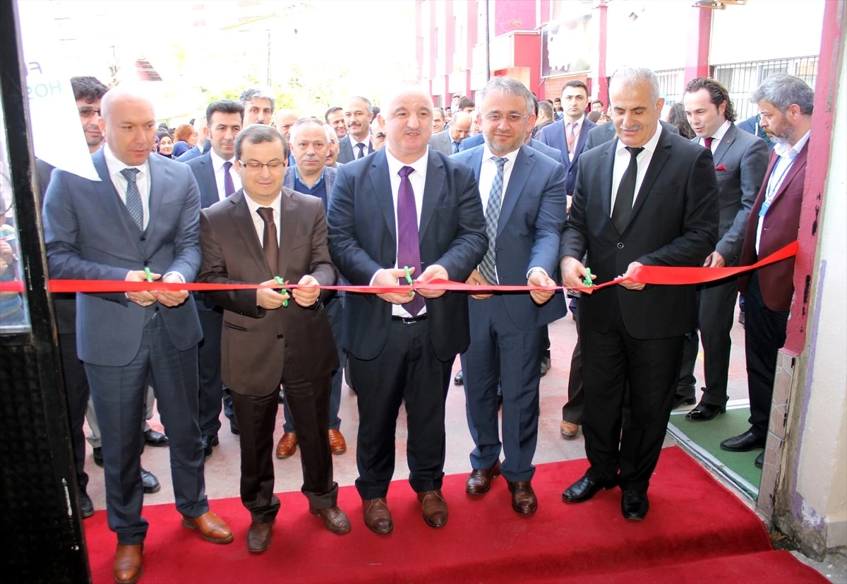 Zonguldak\'ta, "4006 Tübitak Bilim Fuarı" Açıldı