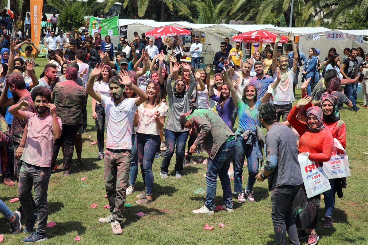 Adana\'da "Color Fest" Etkinliği