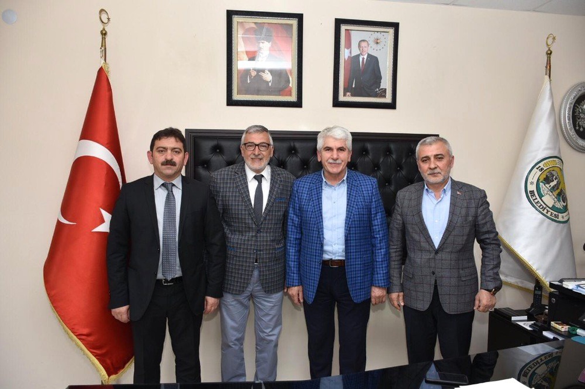 AK Parti\'den Başkan Kadir Bozkurt\'a Hayırlı Olsun Ziyareti