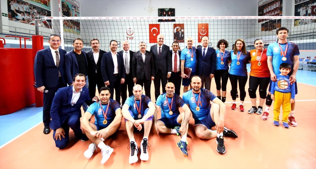 Ankara\'da Öğretmenler Arası Voleybol Turnuvası