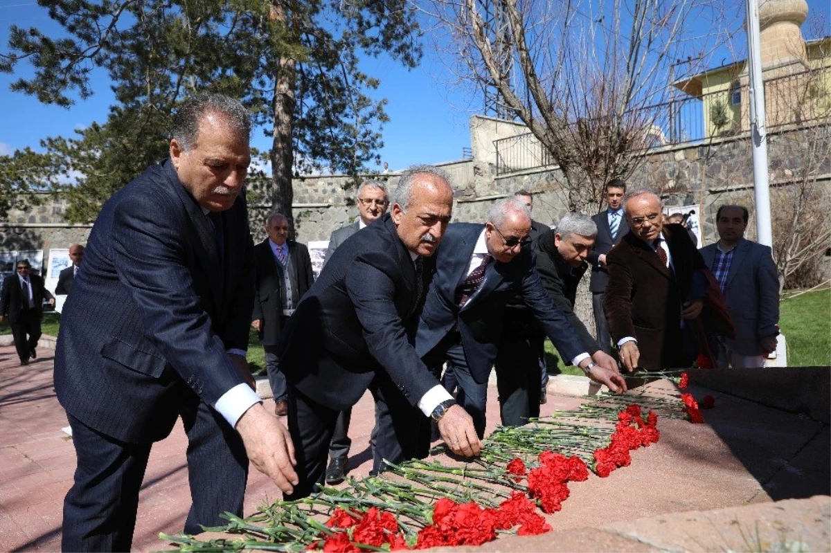 Atatürk Üniversitesi; Yanıkdere Şehitlerini Anarak, Fransa\'nın 24 Nisan Kararına Tepki Gösterdi