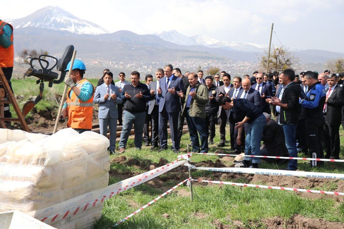 Atlı Polis Grup Amirliği\'nde Sosyal Donatı Alanında Kullanılmak Üzere Sondaj Vuruldu