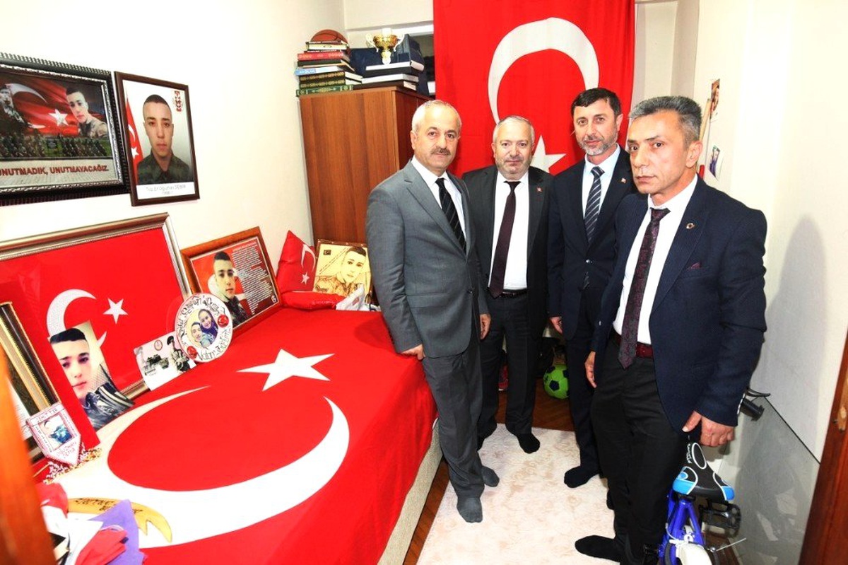Başkan Büyükgöz\'den Şehit Ailelerine Ziyaret