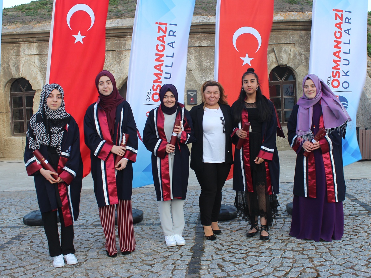 Diplomalarını Ecdadın Huzurunda Aldılar