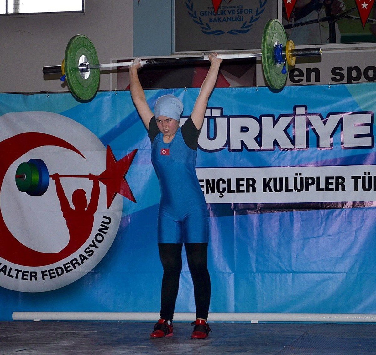Gençler Kulüpler Türkiye Halter Şampiyonası Didim\'de Yapıldı