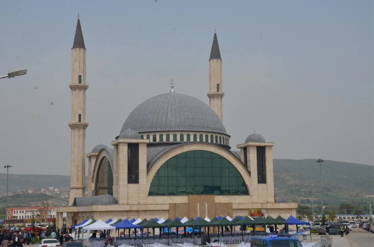 Hacı İsmail-Hafız Güzide Uğur Cami İbadete Açıldı