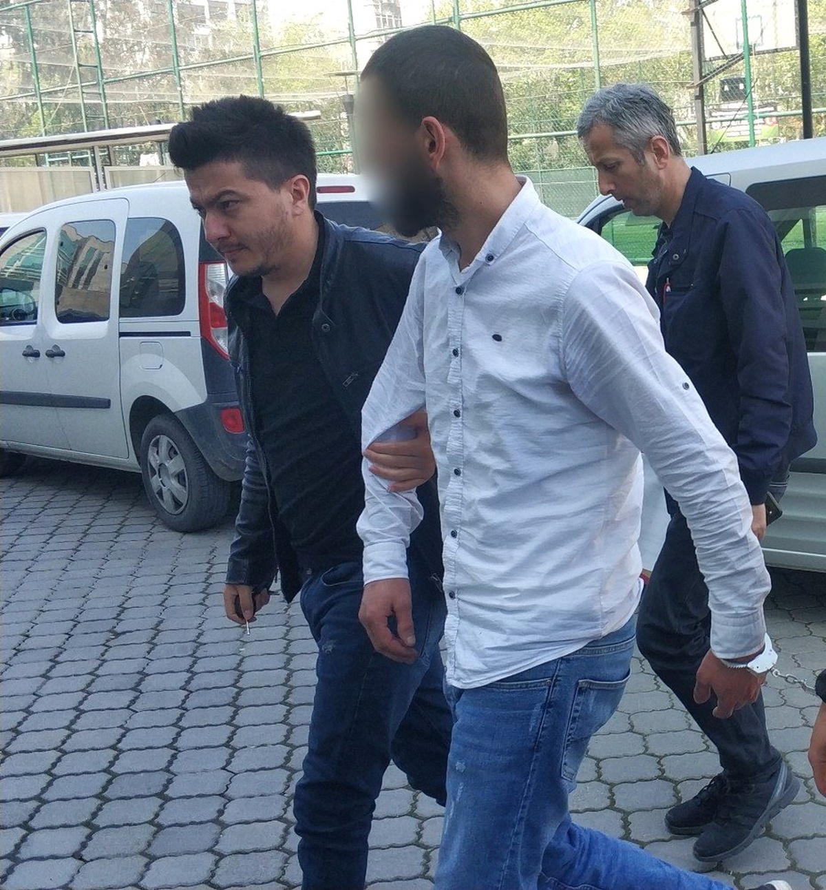 Kamyondan Akü Hırsızlığına Tutuklama