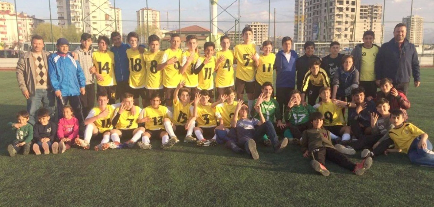 Kayseri U-14 Ligi Şampiyonu Kocasinan Şimşek, Türkiye Şampiyonası\'na Katılacak