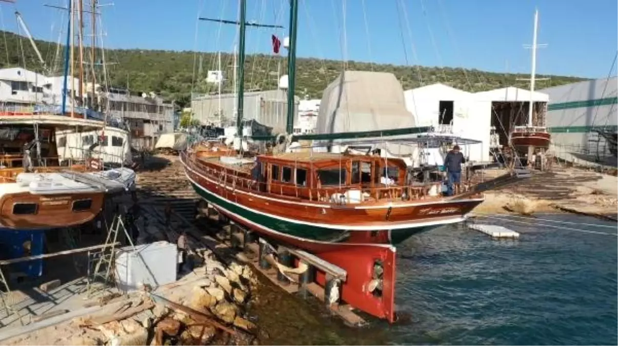 Kış Bakımları Yapılan Guletler Mavi Tur İçin Denizle Buluşuyor