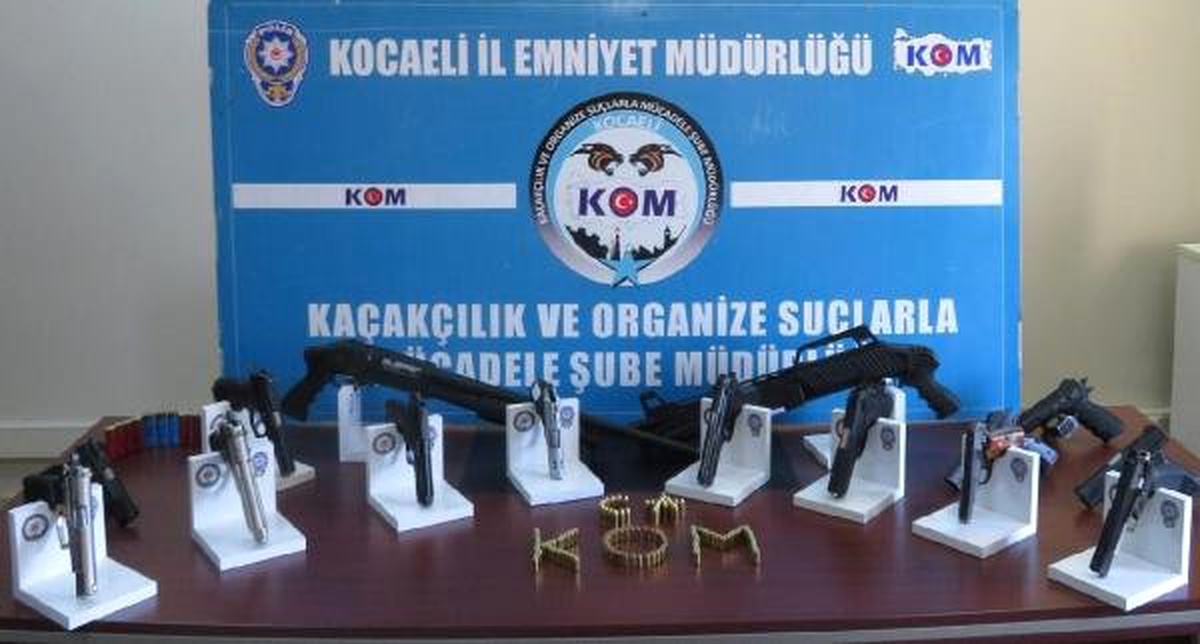 Kocaeli\'de Yasadışı \'Silah\' Ticareti Yapanlara Operasyon: 8 Tutuklama