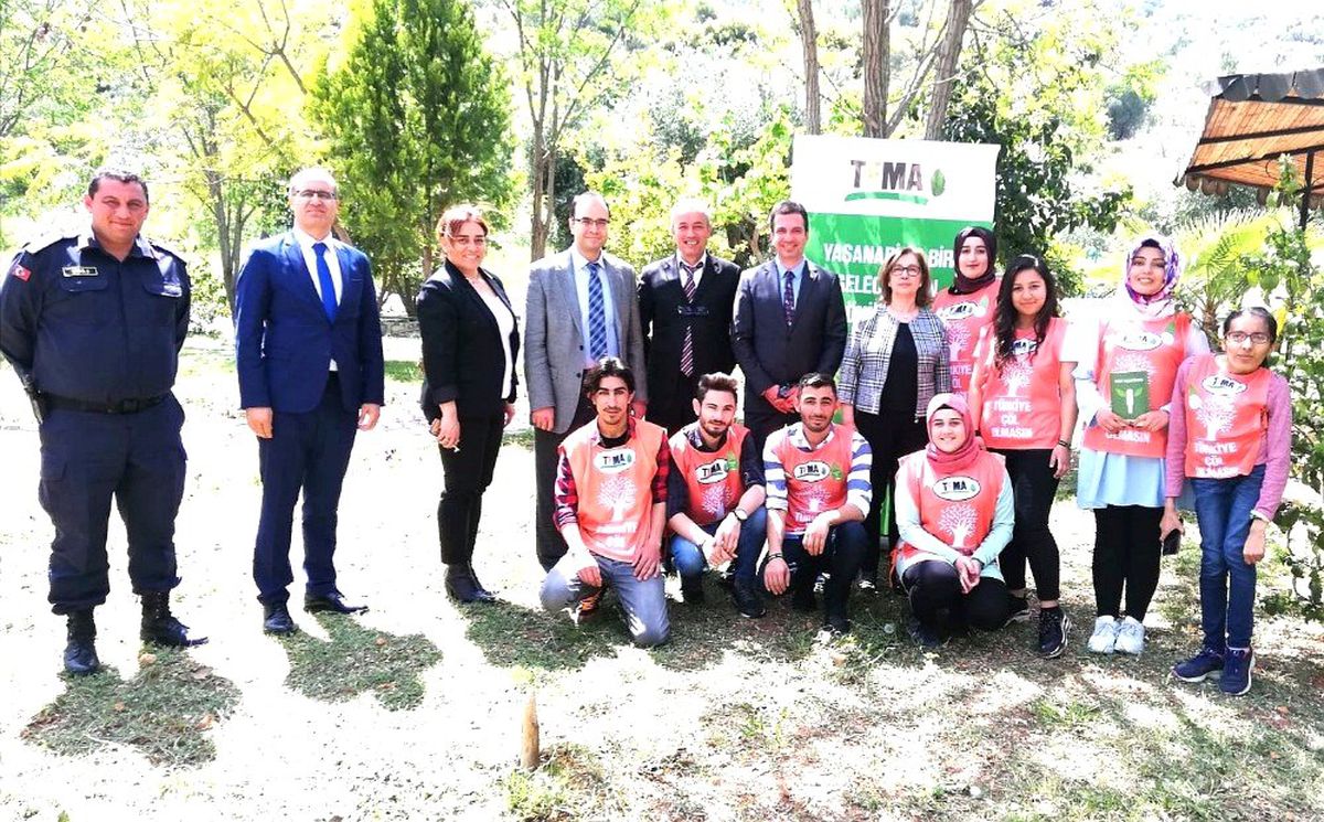 Kozan\'da Genç Tema Ekibi Görev Başında