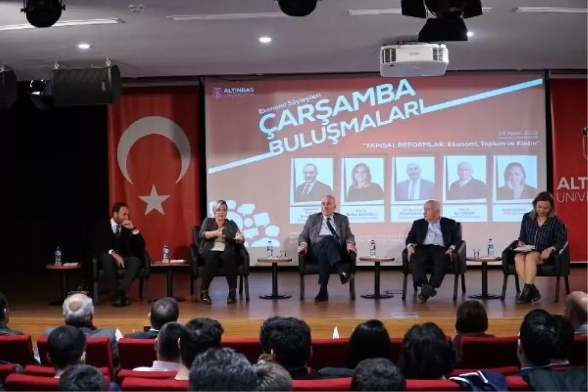 Mahfi Eğilmez: Cumhuriyet Bir Kadın Projesidir