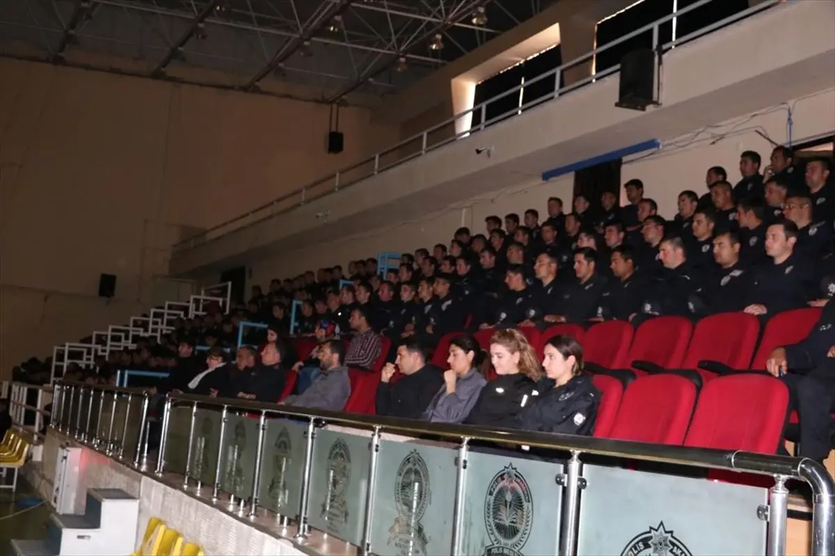 Polis Adaylarına "Kadına Yönelik Şiddetle Mücadele" Semineri