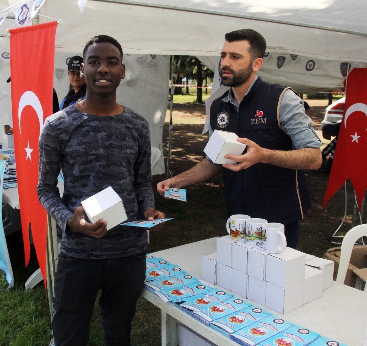 Polisten Siyahi Öğrencilere Fetö Uyarısı