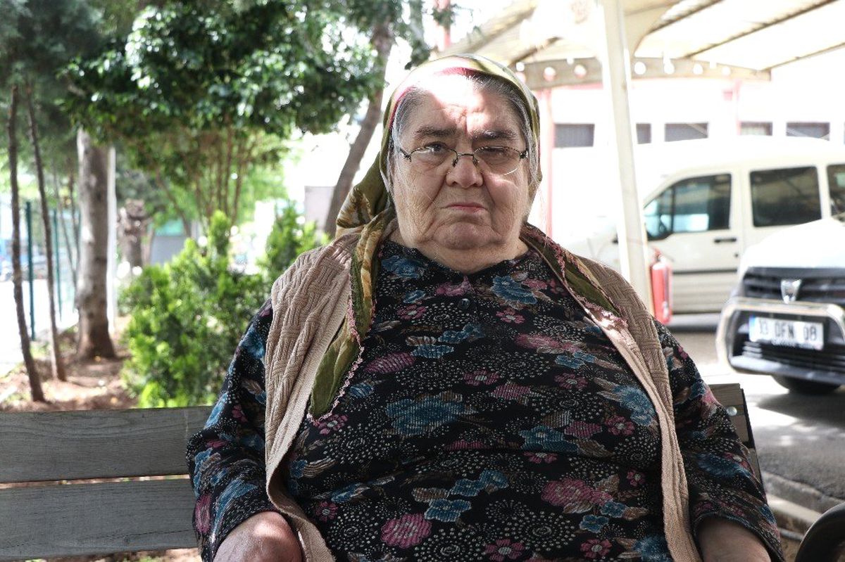 Sahte Emniyet Amirine Parasını Kaptıran Yaşlı Kadın: "Ben Yandım, Kimse Yanmasın"