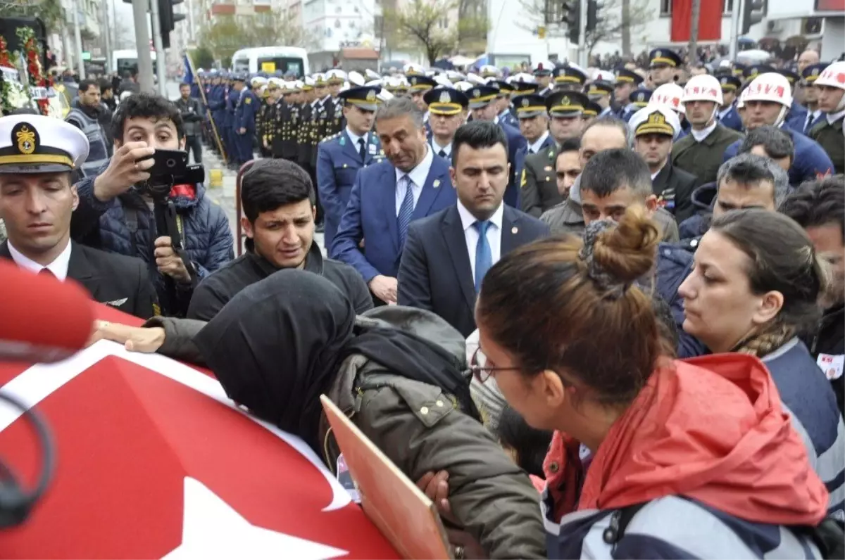 Şehit Astsubay Konya\'da Son Yolculuğuna Uğurlandı