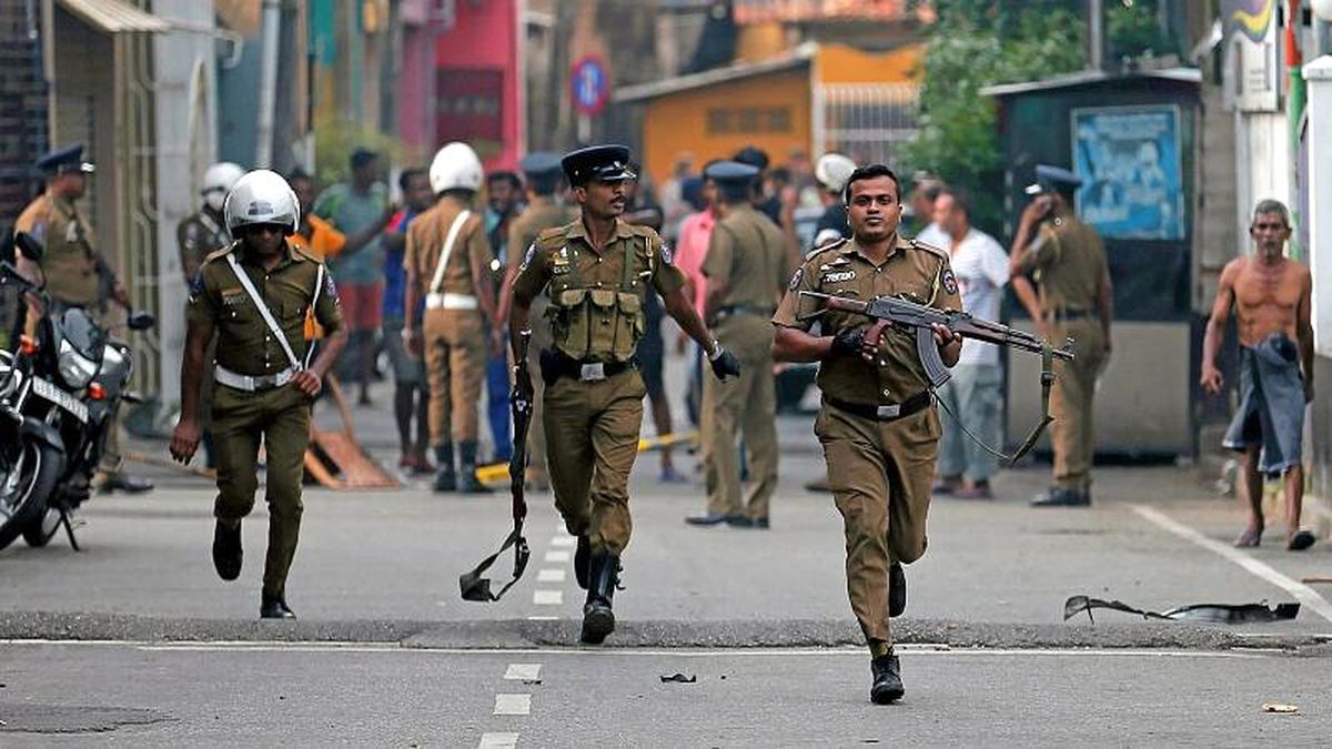 Sri Lanka Terör Saldırıları: Aramalar Sırasında Polis ile Bir Grup Arasında Silahlı Çatışma Çıktı