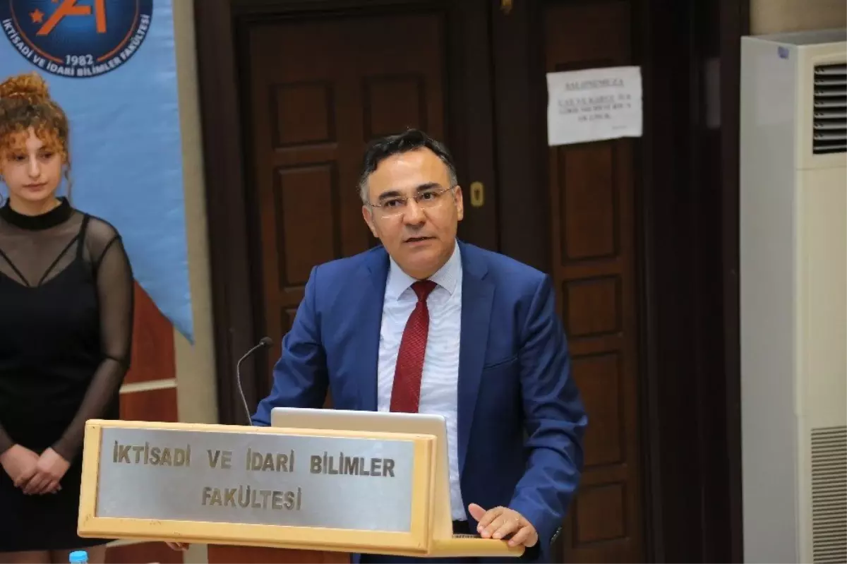 Üniversitede "Kriz Ülkelerinde Güvenlik Politikaları" Konferansı Düzenlendi