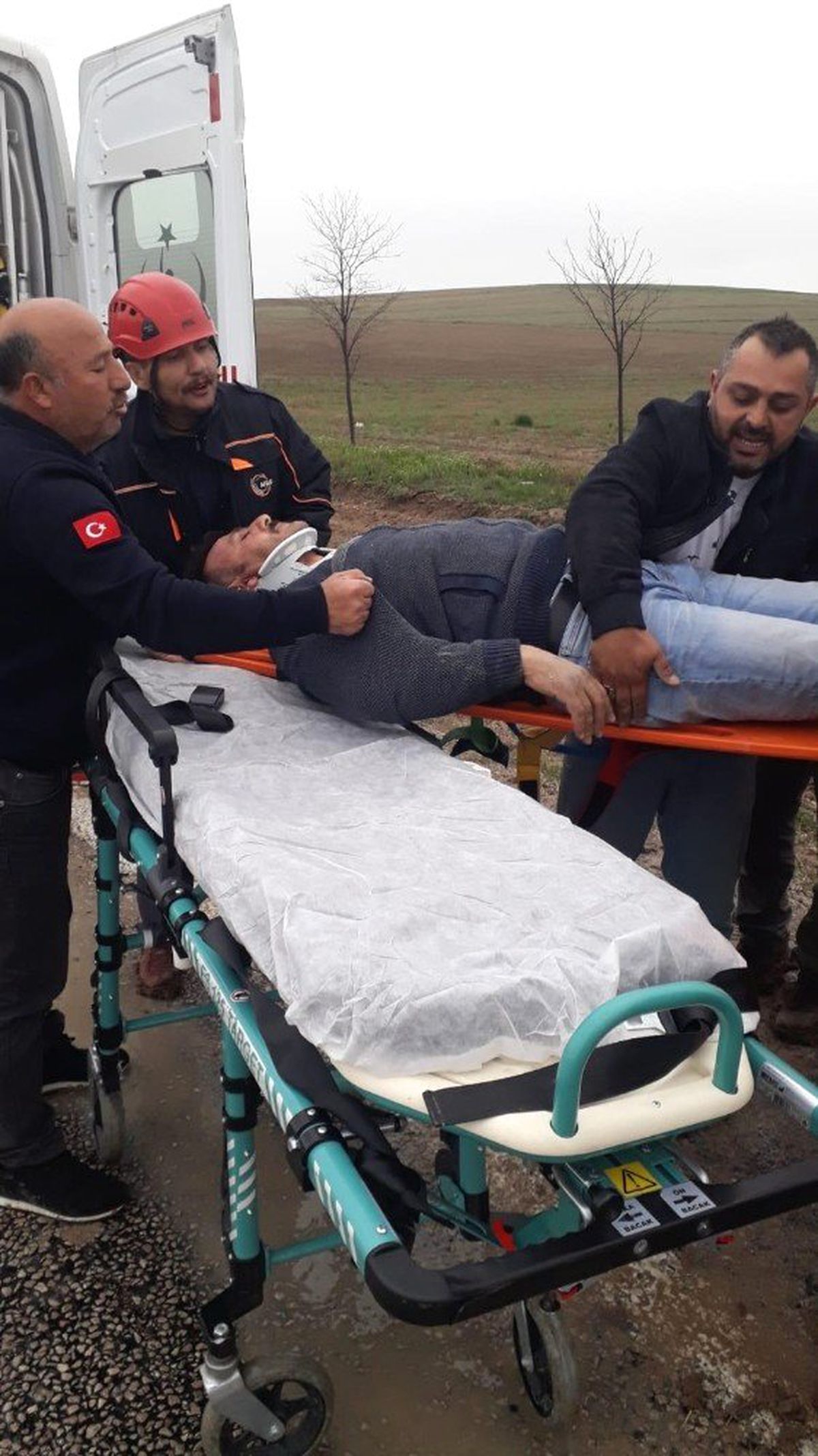 Aksaray\'da Pikap Yoldan Çıktı: 1 Yaralı