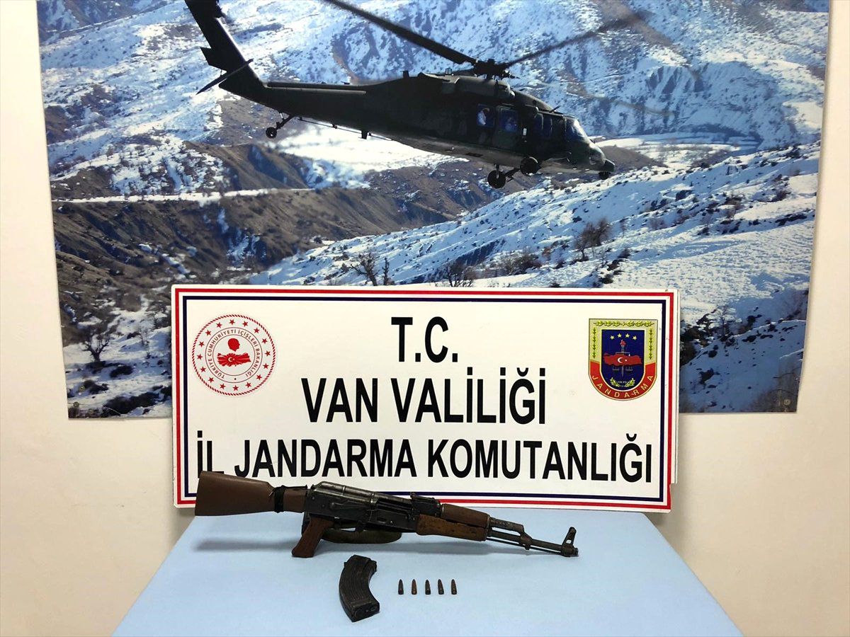 Başkale\'de Silah Kaçakçılığı Operasyonu