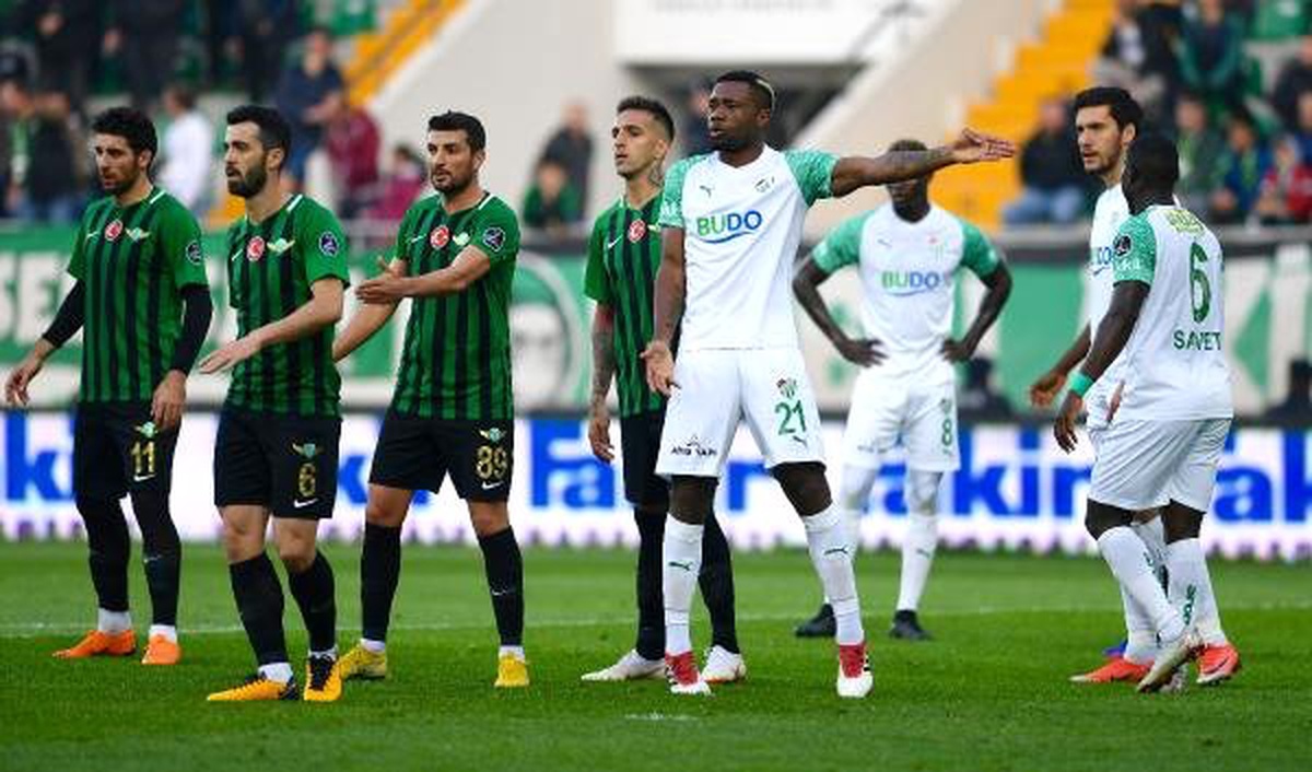 Bursaspor Kritik Maçta Akhisarspor\'u Ağırlıyor