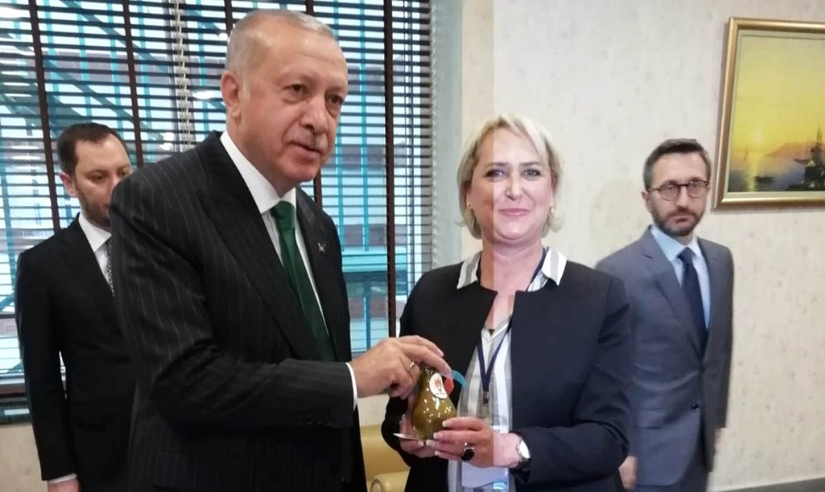 Cumhurbaşkanı\'na Çam Kahvesi İkram Edildi