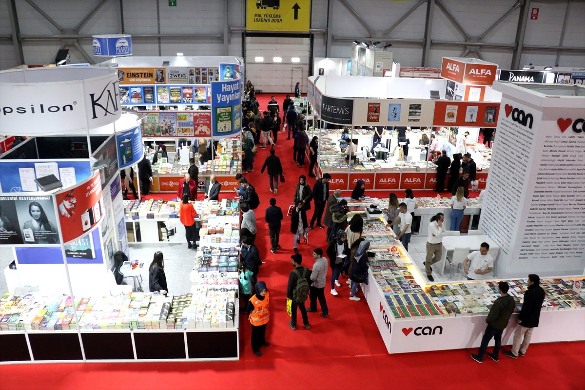 Doğu Anadolu Erzurum 2. Kitap Fuarı" Açıldı