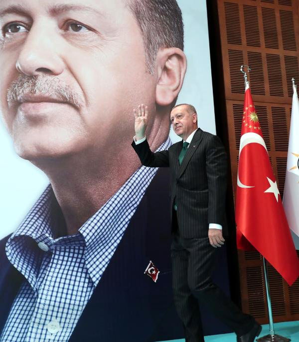Erdoğan: İçimize Sinse de Sinmese de Ysk\'nın Verdiği Karara Saygı Göstereceğiz