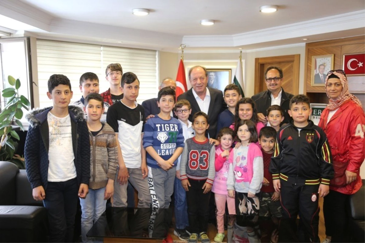 Ereğlili Çocuklardan Başkan Oprukçu\'ya Ziyaret