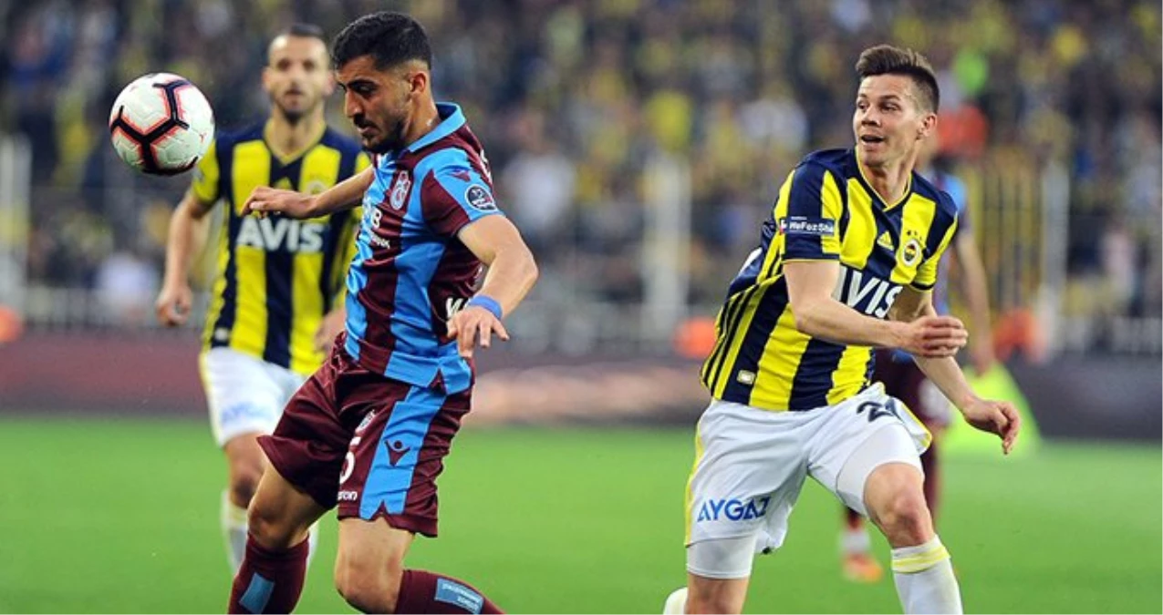 Fenerbahçe Son Dakika Golüyle Puanı Kurtardı