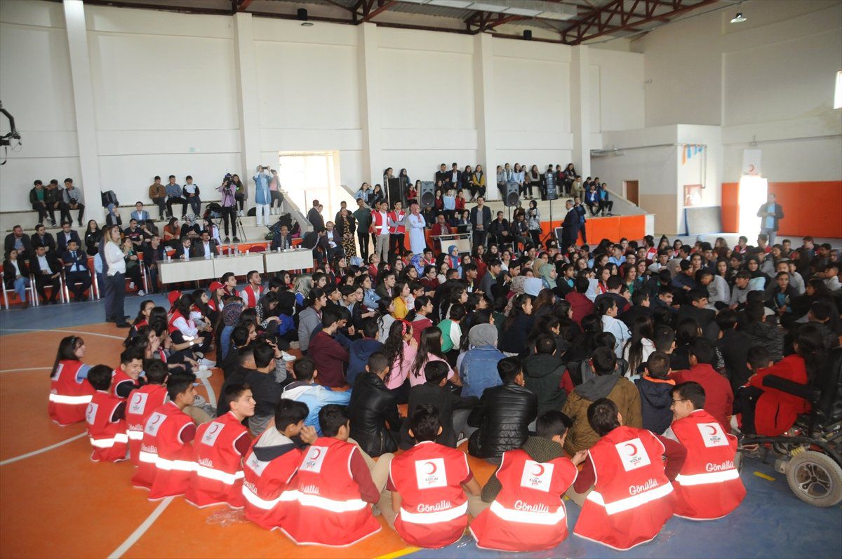 Gençlerin Projesi" Şenliğinde Projelerini Anlattılar