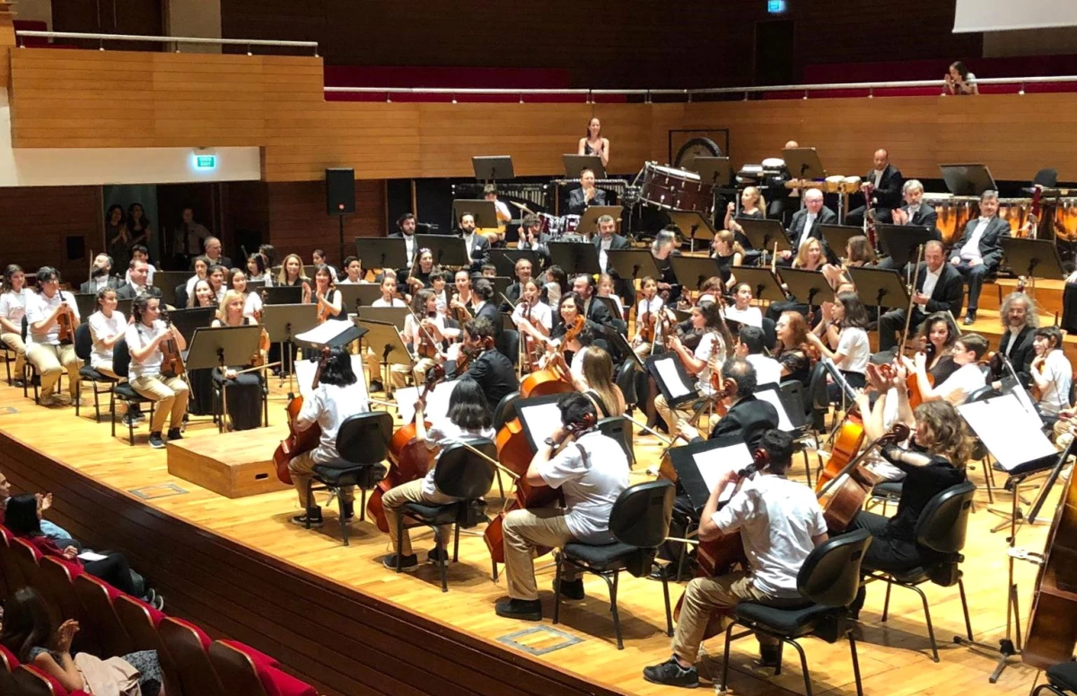 İnci Vakfı Çocuk Orkestrası İzmir Devlet Senfoni Orkestrası İle El Ele