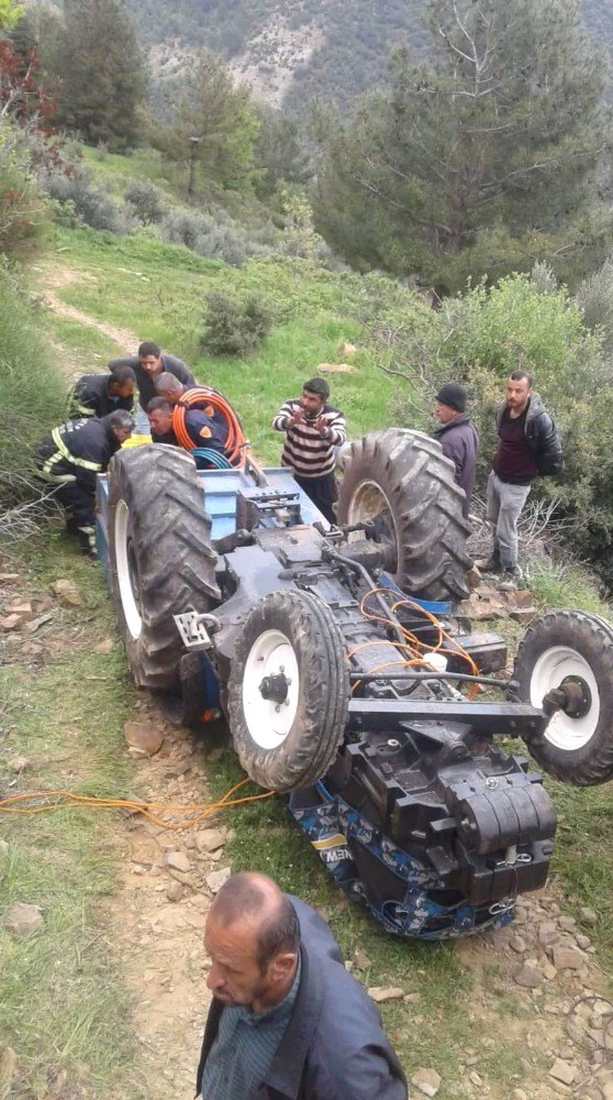 İslahiye\'de Traktör Devrildi: 1 Yaralı