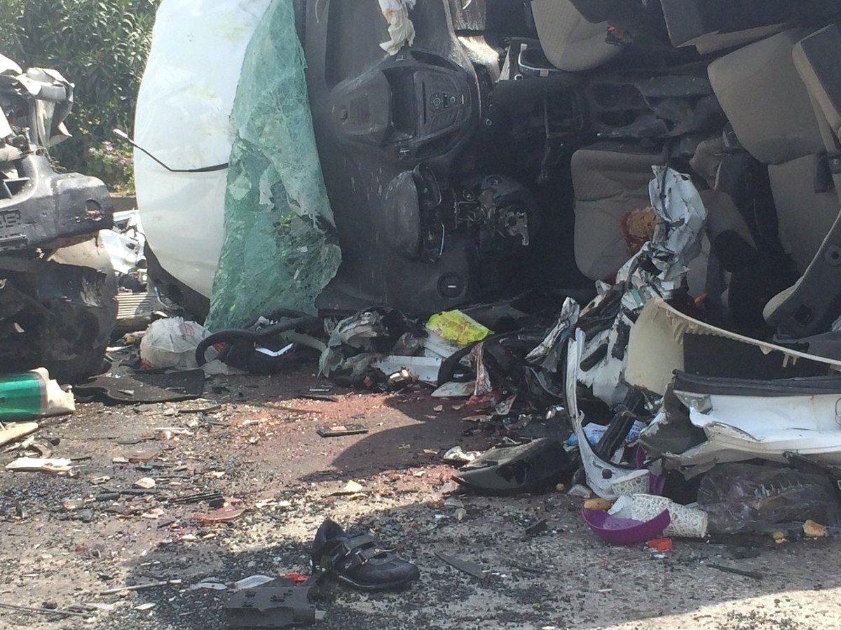 İzmir\'de Kaza Yapan Ailenin Pikniğe Gittiği Ortaya Çıkt