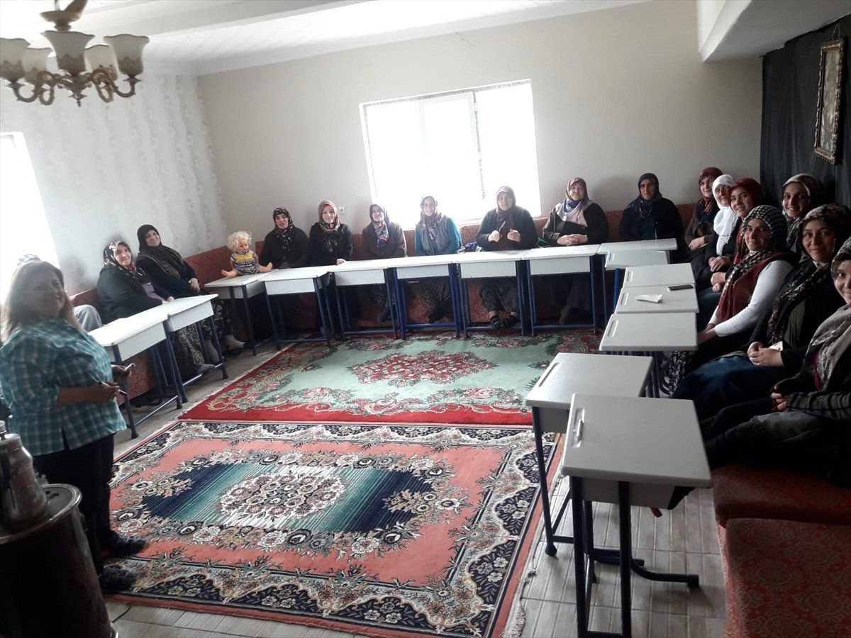 Kırsal Mahalledeki Kadınlara İlk Yardım Eğitimi