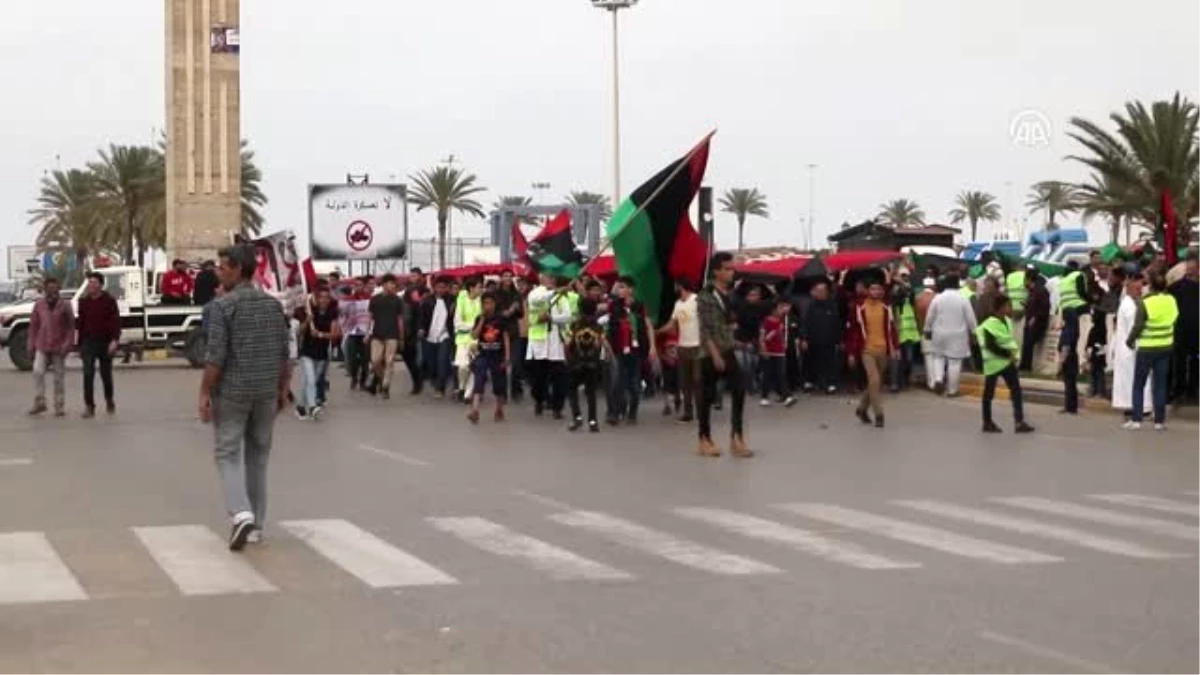 Libya\'da Hafter Saldırılarına "Sarı Yelekli" Protesto - Trablus