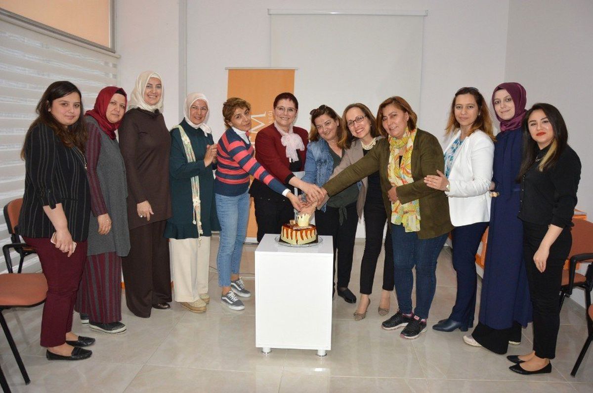 Manisa\'da Kadın Muhtarlar Buluştu