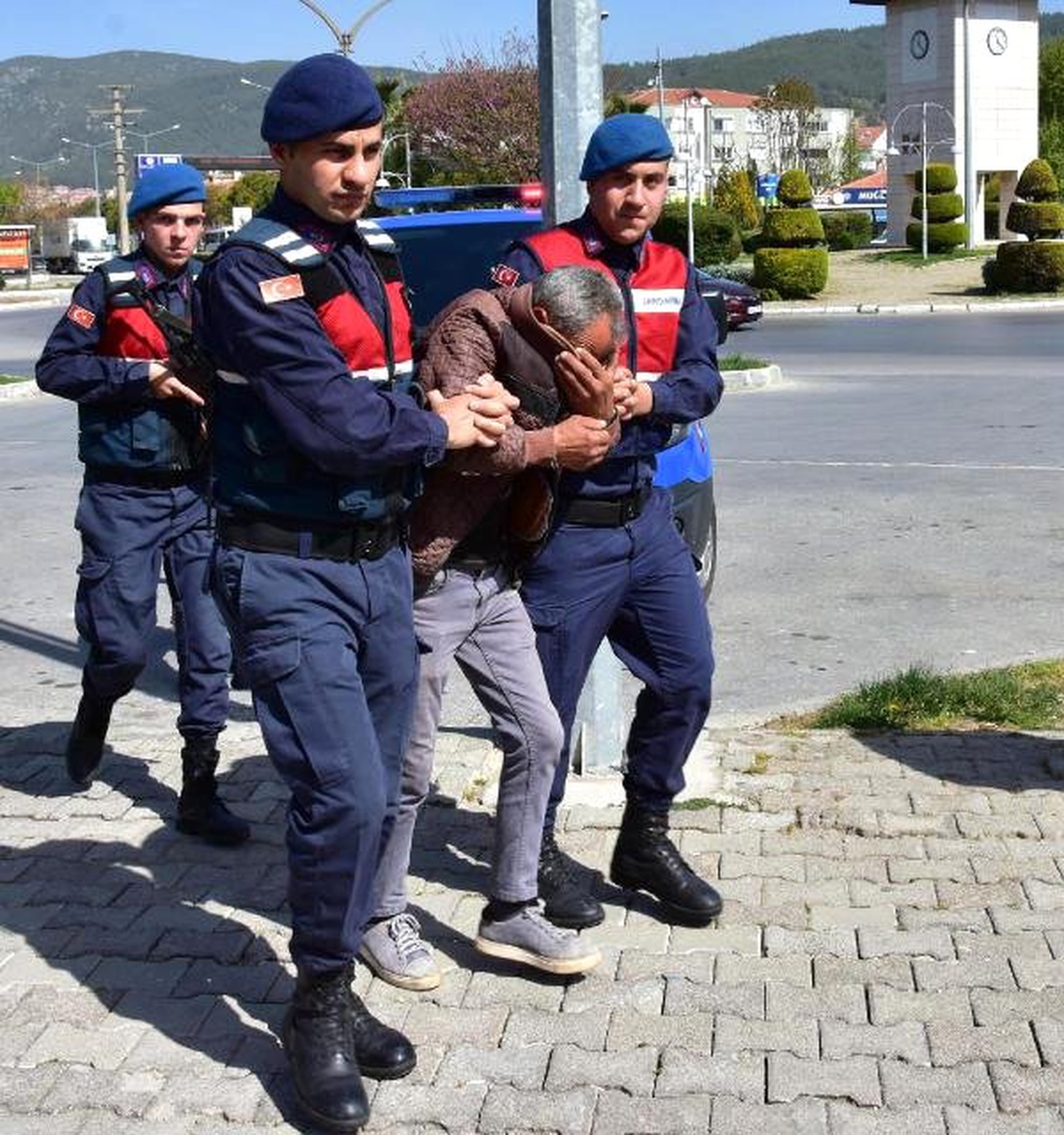 Muğla\'da Çocuklara Taciz Şüphelisi İnşaat İşçisi Adliyede