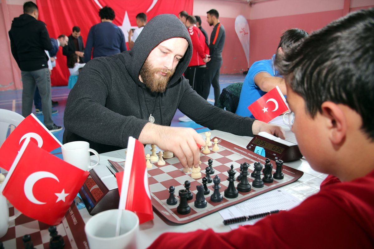 Şarkışla\'da Ulusal Satranç Turnuvası Başladı