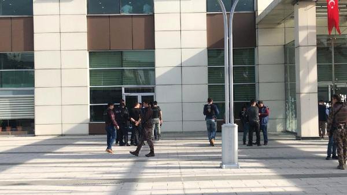 Sultangazi Evlendirme Dairesi Önünde Silahlı Kavga (1)