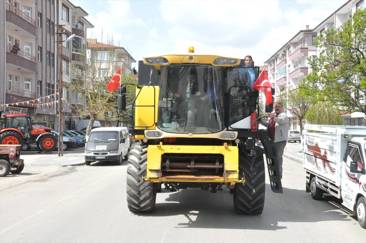 Yozgat\'ta "Biçerdöver Uğurlama Töreni"