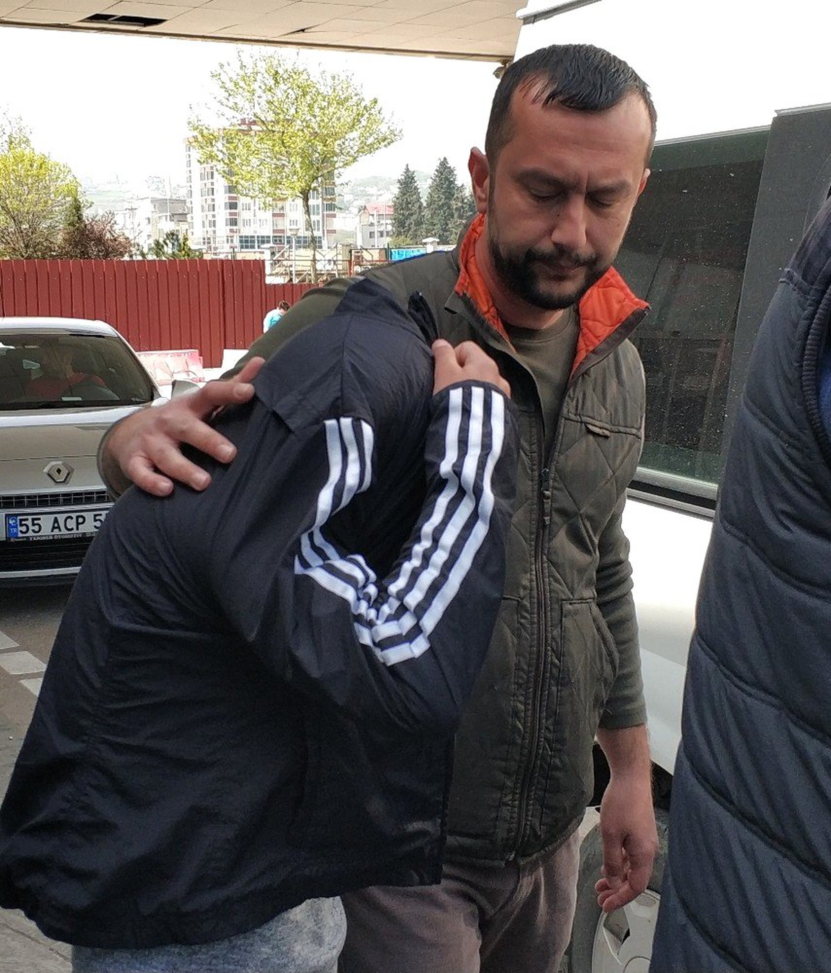 15 Yaşındaki Iraklı Çocuğu Bıçaklayan Zanlı Yakalandı